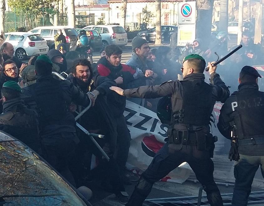 Guernica, il corteo non riesce a sfondare 