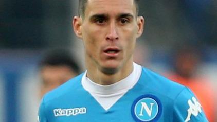 Higuain non perdona, il Napoli vola