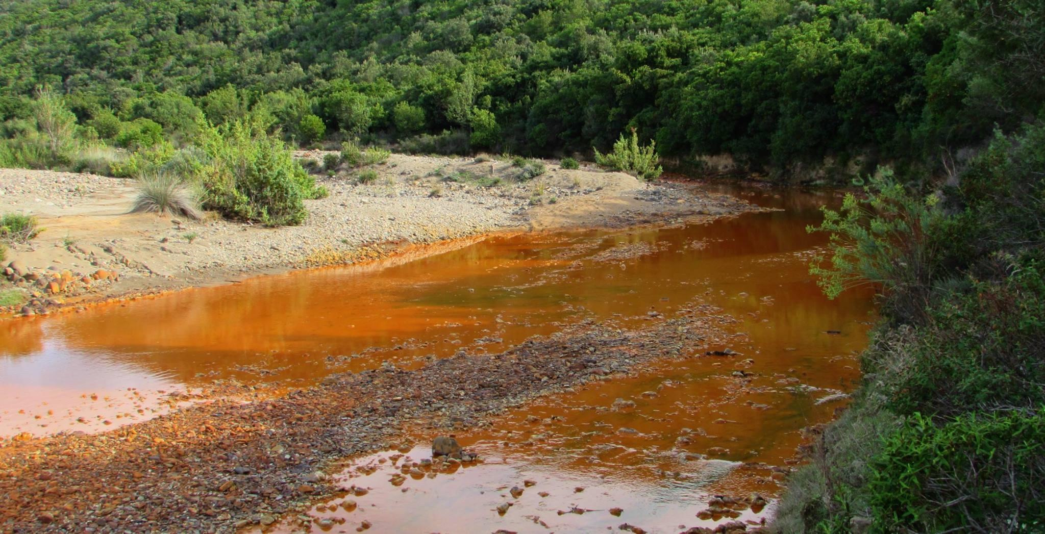 Arbus, un fiume di veleni scorre vicino alle dune di Piscinas 