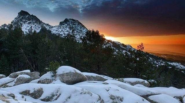 Una splendida foto del Limbara innevato pubblicata il 18 gennaio su Instagram da @phgianlucaporcu