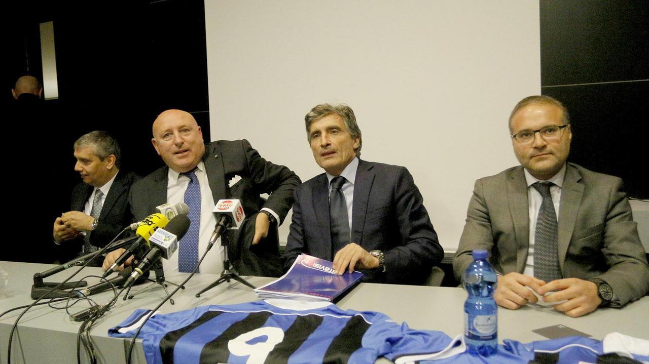 Fabio Petroni è il nuovo presidente del Pisa calcio, i tifosi escono dalla società