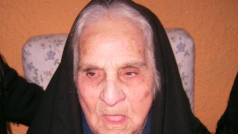 Dorgali festeggia i 106 anni di tzia Mallena Deserra