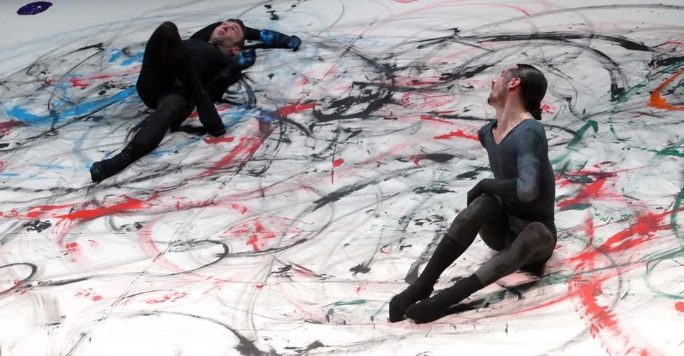 La danza dialoga con la pittura e si fa pura forma 