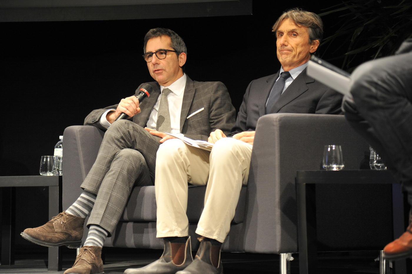 Fausto Azzi di Aferpi interviene al convegno di Follonica (foto Michele Nannini)
