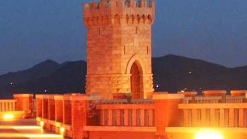 «Led spenti in piazza Bovio, se sono guasti vanno riparati»