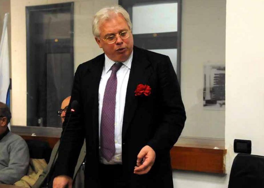 Matteoli sta col senatore «Incontri istituzionali» 