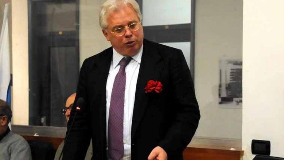 Matteoli sta col senatore «Incontri istituzionali»