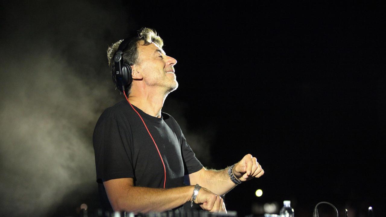 Incontro inaspettato in centro tra Benny Benassi e Cesare Cremonini