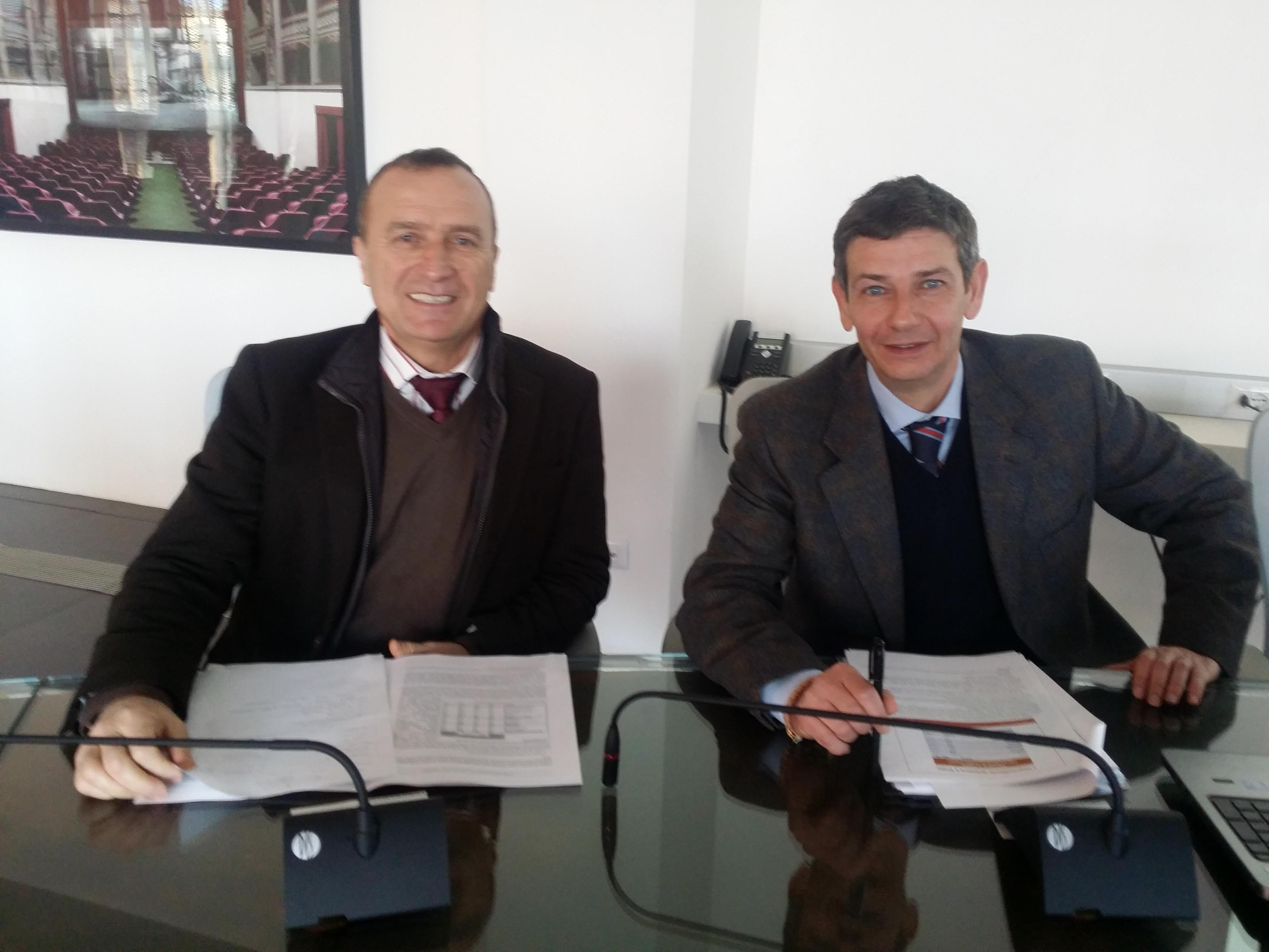 Il presidente della Camera di commercio Luca Giusti e l'economista Dario Caserta
