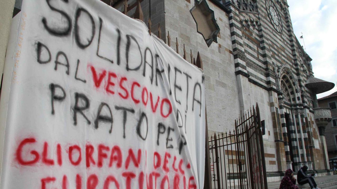 Una delle proteste degli operai di Eurotintoria (foto Batavia)