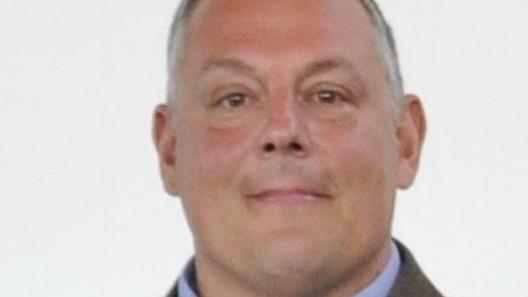 Vivarelli Colonna debutta su Facebook