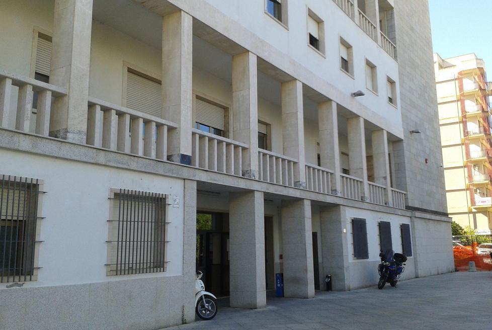 A giudizio per abusi sessuali sulla figlia adolescente