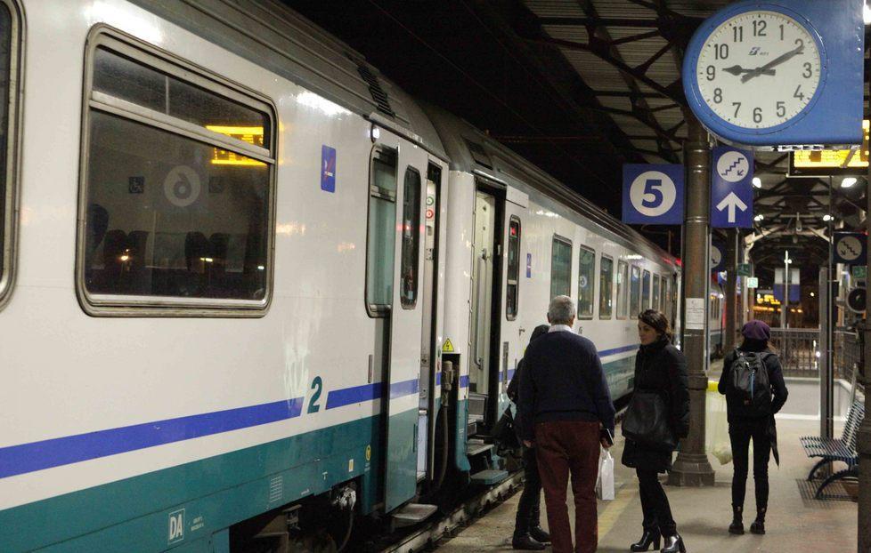«Trenitalia se ne infischia dei pendolari» 