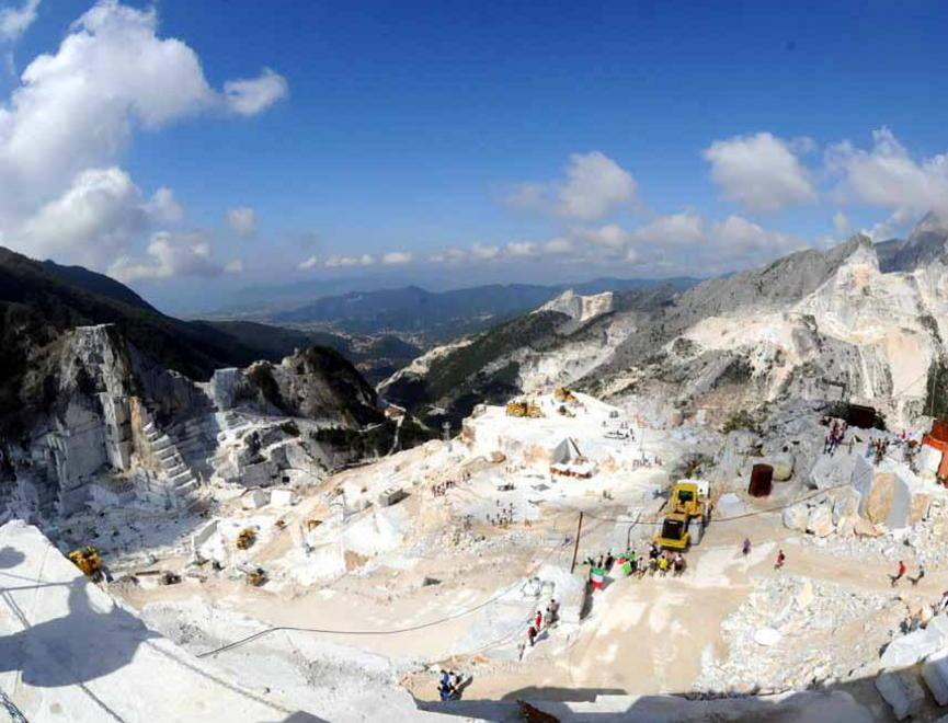 Illeciti alle cave si allarga l’inchiesta 
