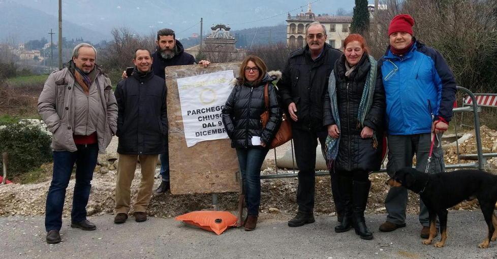 La Certosa resta senza parcheggi «Piano lumaca per fare i nuovi»