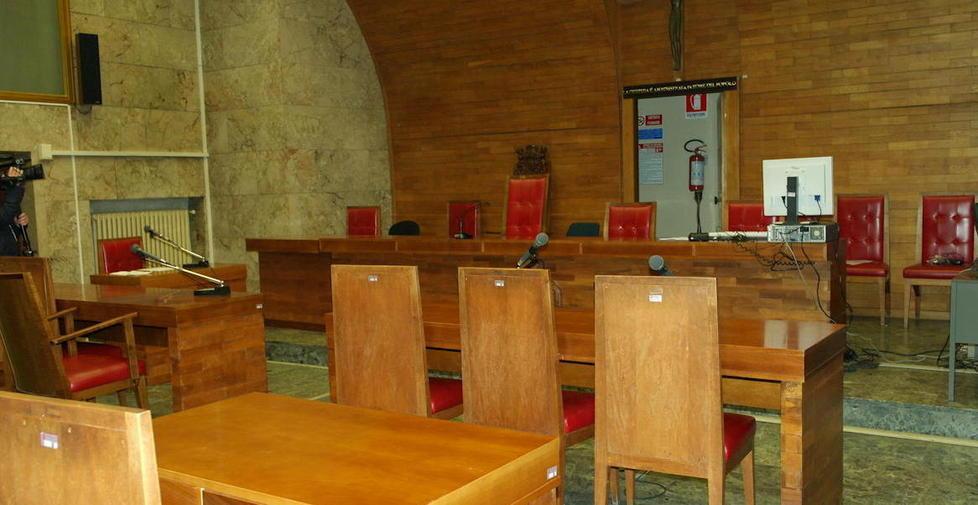 28 mesi di indagini per... 60 galline 