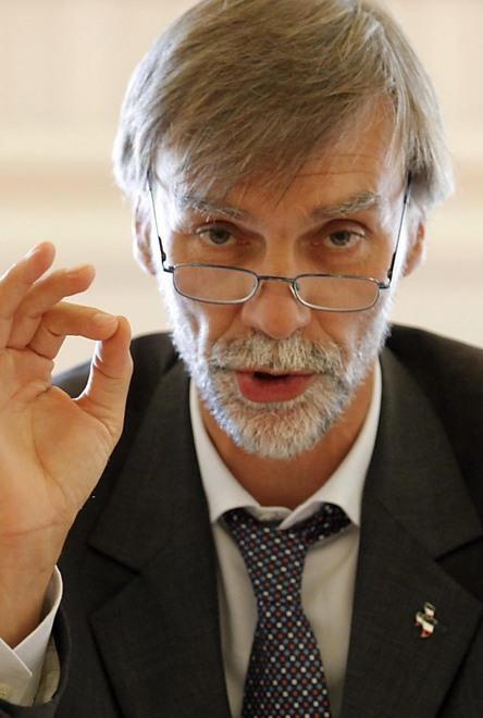 Svolta sulle banchine dopo una telenovela lunga più di dieci anni 