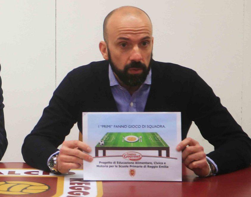 «Ora impariamo a mangiare, a giocare e a comportarci»