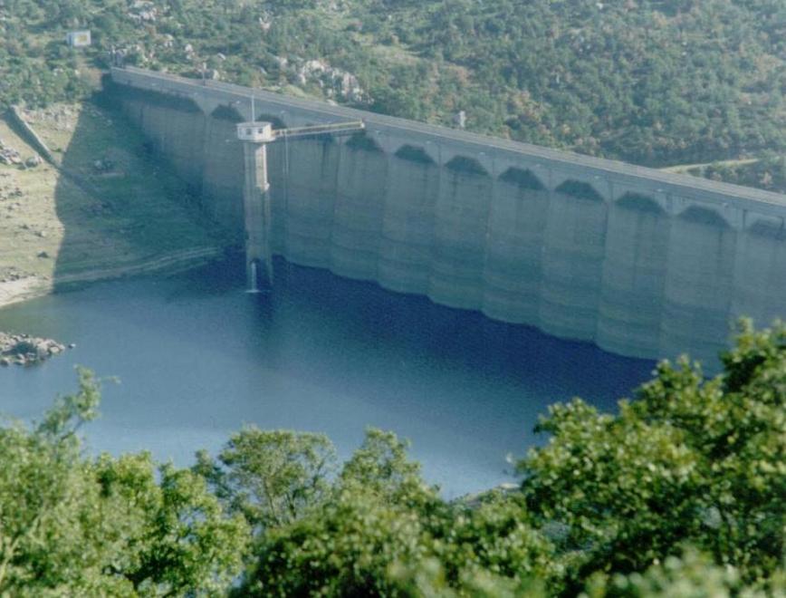 Invasi sardi ai minimi storici, a un passo dall’emergenza 