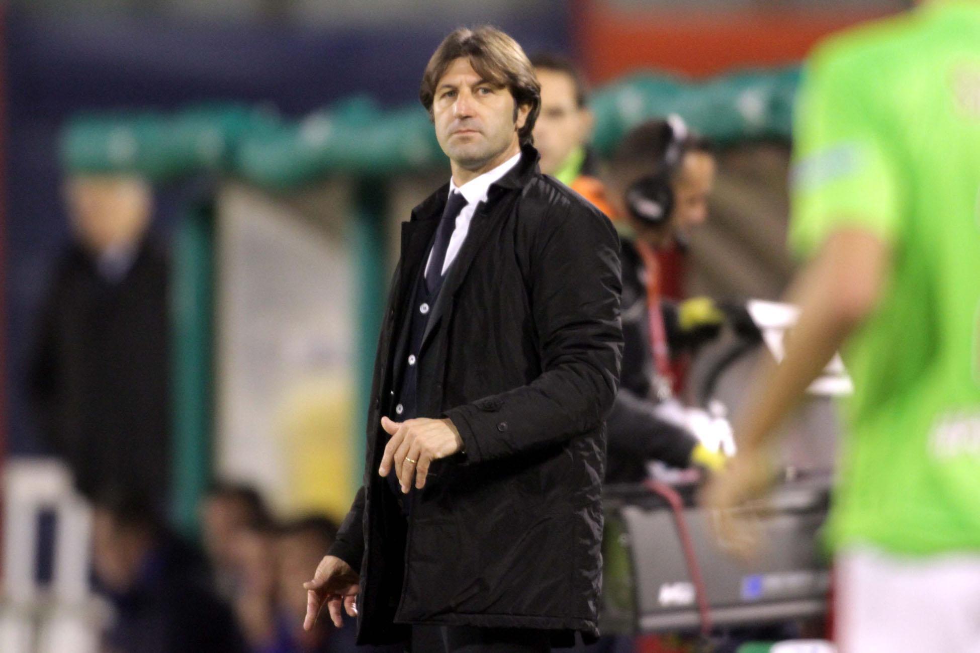 L'allenatore del Cagliari Massimo Rastelli