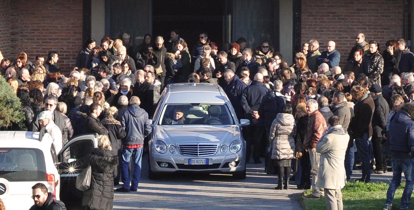 La cerimonia funebre a San Niccolò (foto Gori)