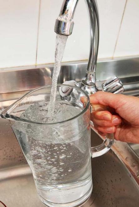 «In Val di Cornia paghiamo l’acqua più cara d’Italia»