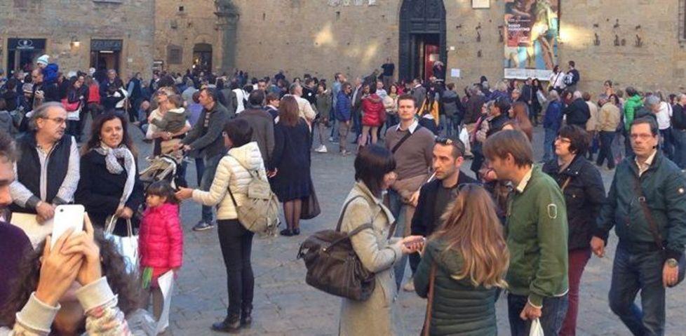 I flussi dei turisti spingono le aperture di bar e case vacanze 