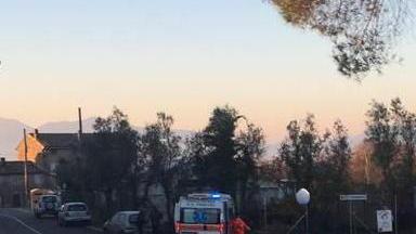 Travolto e ucciso mentre passeggia