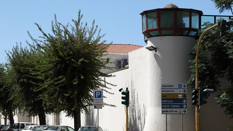 Tentato omicidio in carcere, chiesti 9 anni