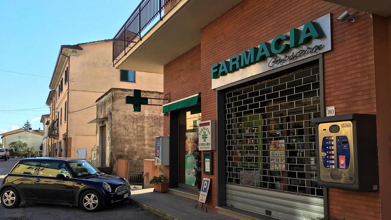 La Farmacia Corsaro di Santa Lucia