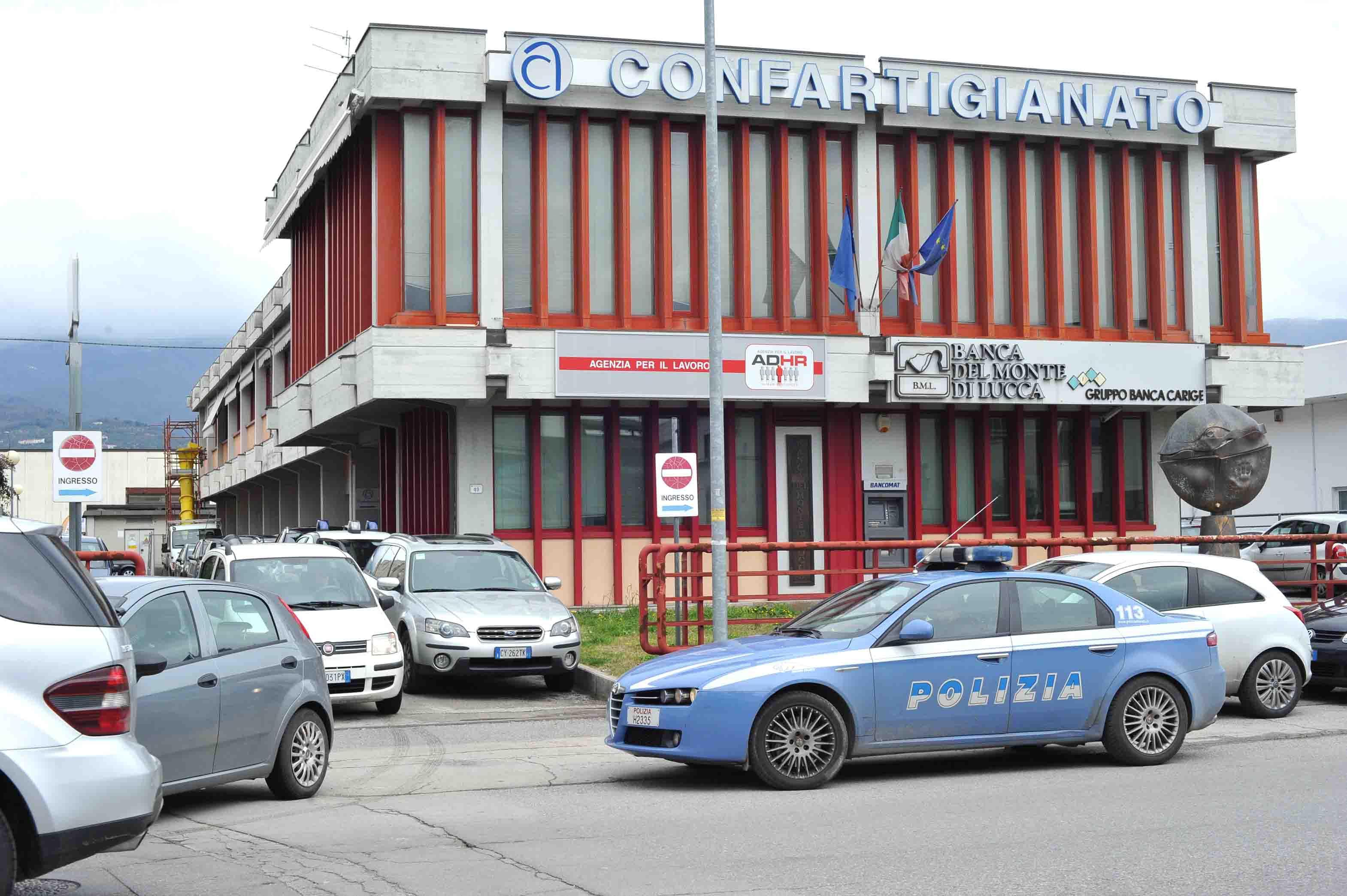 Il rapinatore mascherato ci prova ancora 