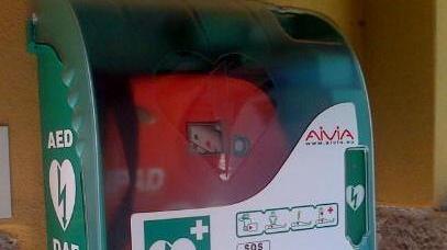 Defibrillatore: finanziati anche 100 brevetti