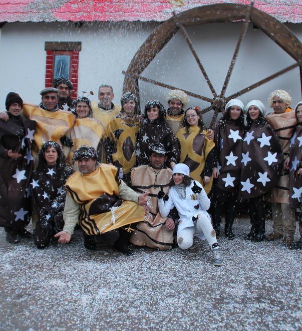 Con la sfilata di “Sas Tropas” si aprono i riti del Carnevale