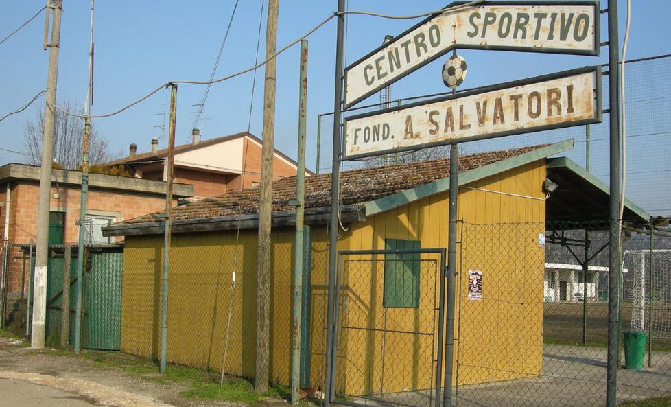 Presi di mira campo sportivo e Nininfest