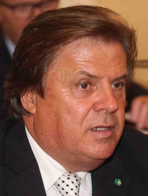 Forza Italia nel caos, ormai è guerra aperta 