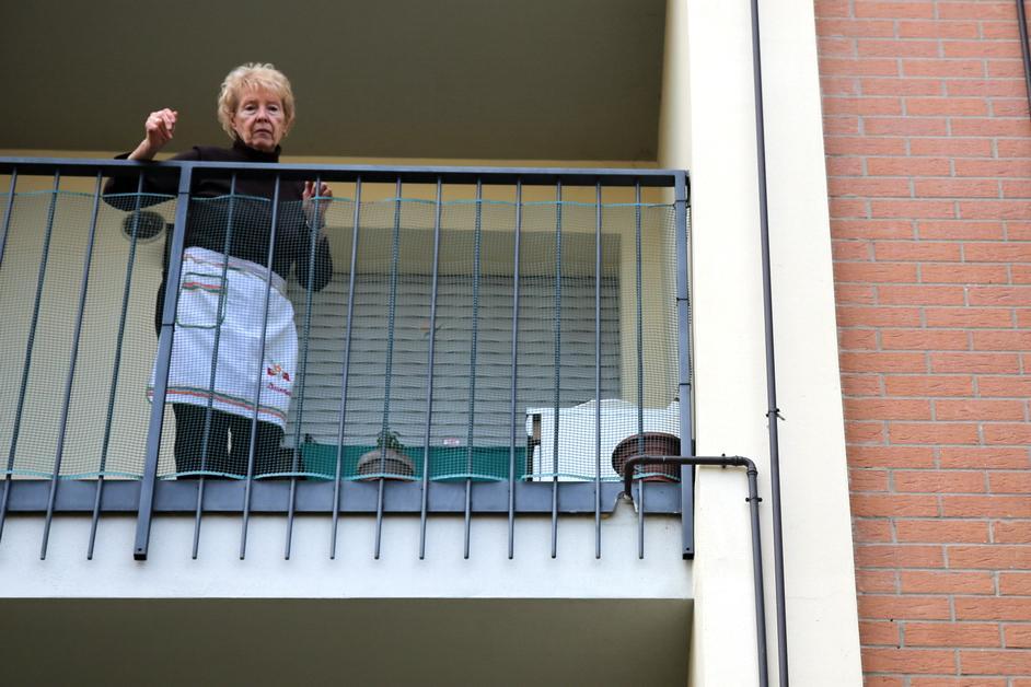 L'anziana che ha scoperto i ladri sul balcone