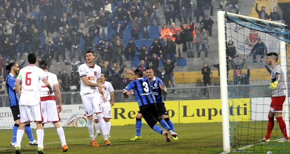 Il Pisa inciampa e perde col Teramo 