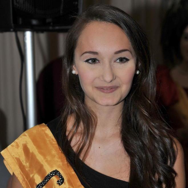 La bella Michela pronta al debutto e il sogno di un futuro da traduttrice