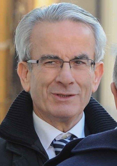 Terremoto Pd, Soru vacilla si dimette mezza segreteria 