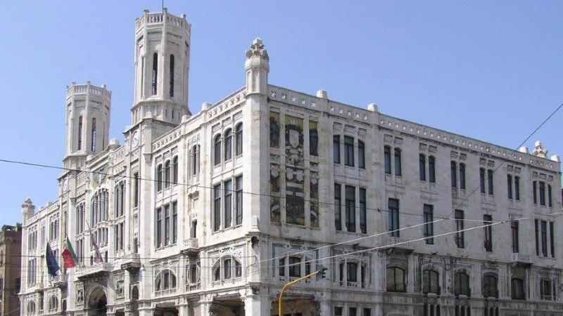 Il palazzo municipale di Cagliari