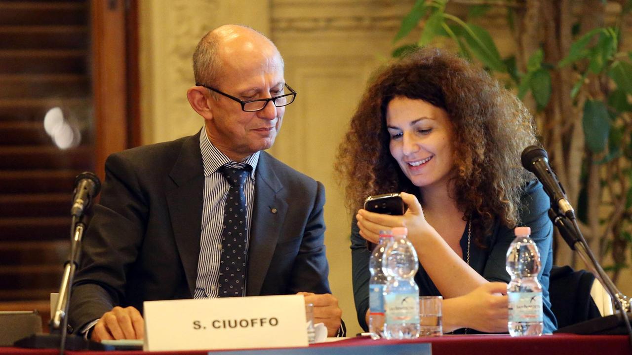 L'assessore regionale Stefano Ciuoffo durante un convegno