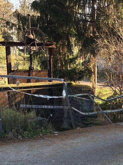 Via Gelsi, ringhiera pericolosa ma nessuno è intervenuto