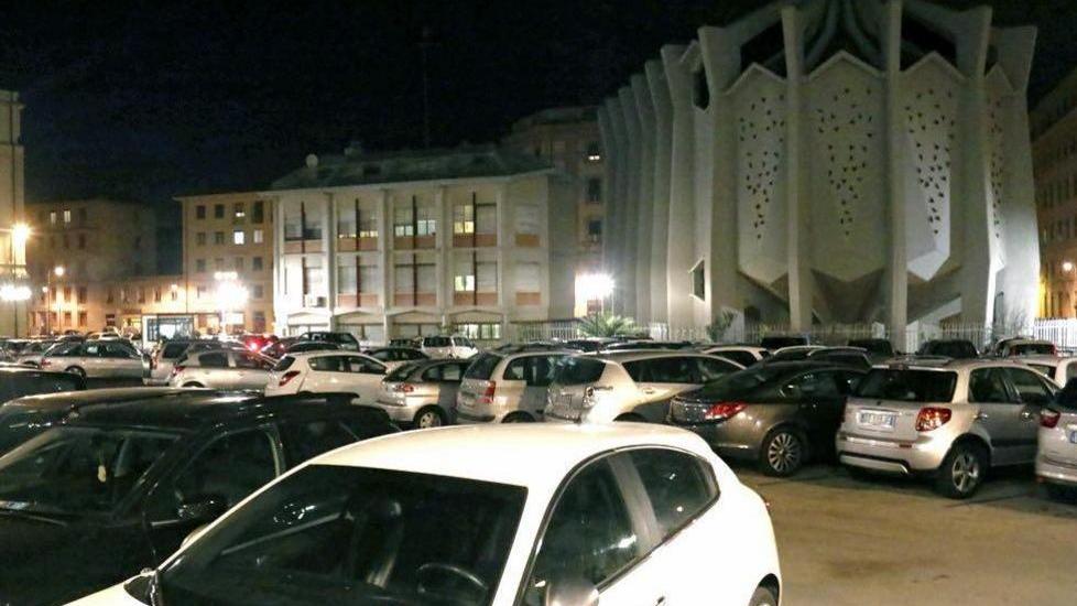 Il parcheggio di piazza Benamozegh rischia la chiusura