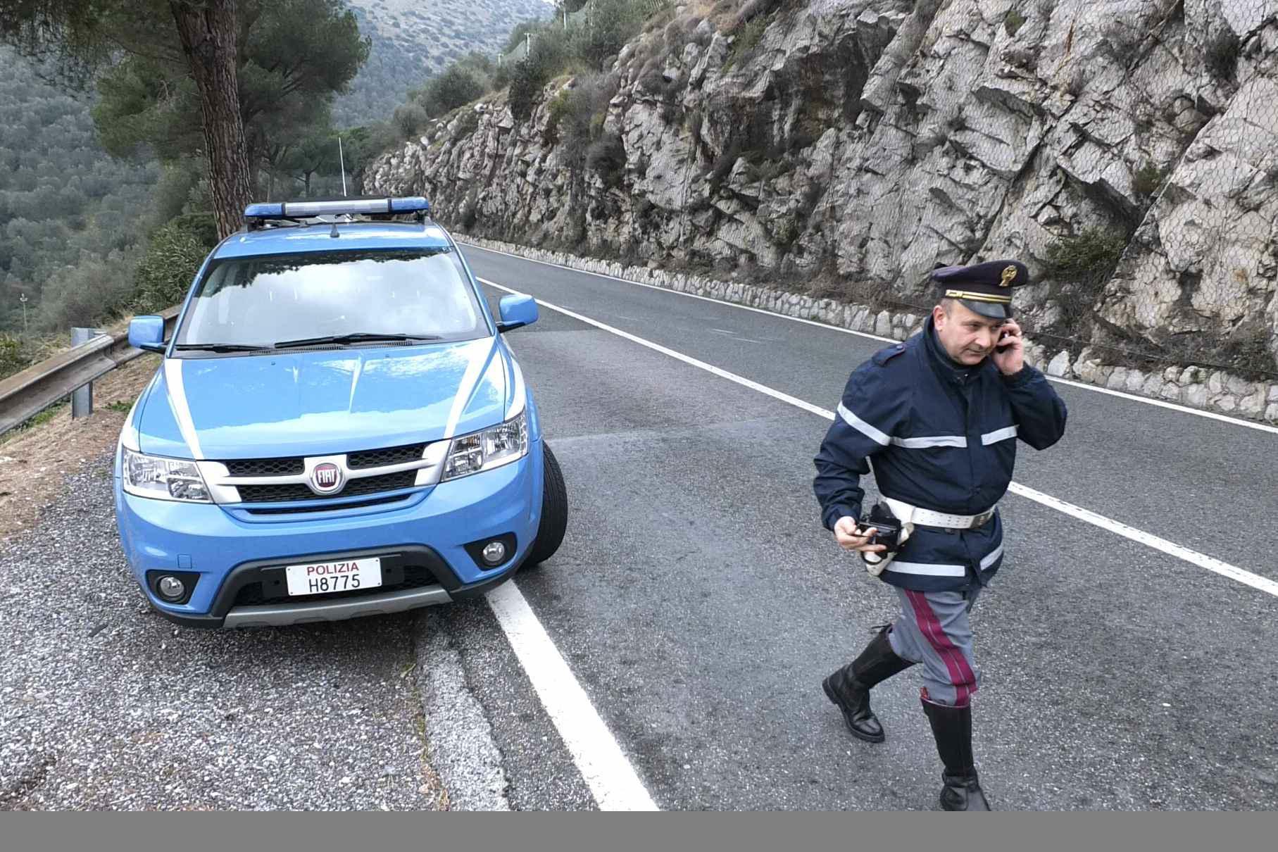 Inseguimento tra Collesalvetti e Vicarello, i fuggitivi scappano nei campi