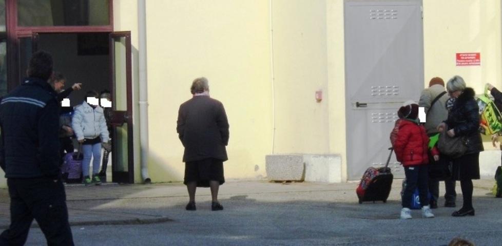 Scuola chiusa per freddo.La caldaia è stata riparata. 