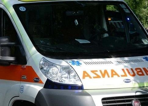 Massa, trovato senza vita nel giardino della sua abitazione 