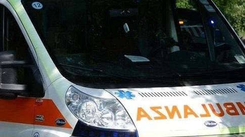 Massa, trovato senza vita nel giardino della sua abitazione