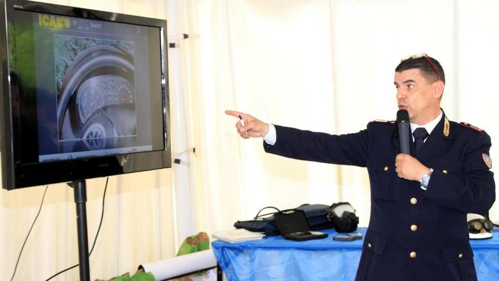 Adulti a lezione di educazione stradale