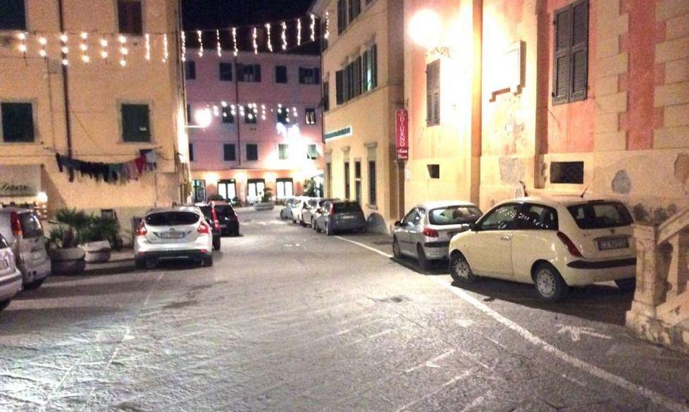 Incontro sulla sosta selvaggia 