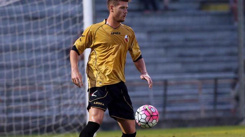 Lucchese deve cedere almeno tre calciatori per prenderne nuovi
